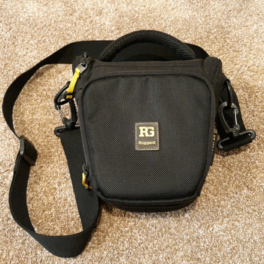 Ruggard Hunter 35 DLSR camera bag